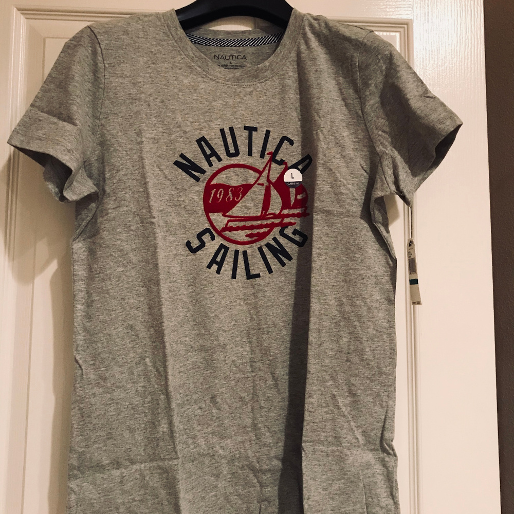Brand NEW Nautica Logo Gray T- shirt Women Large.